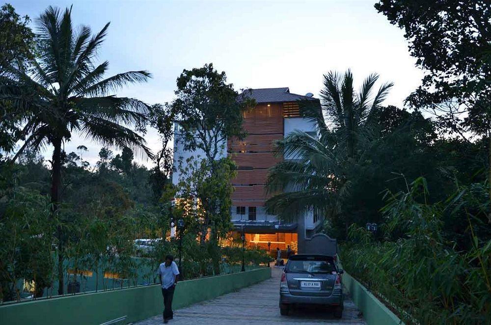 Spice Grove Hotel Thekkady Exterior photo